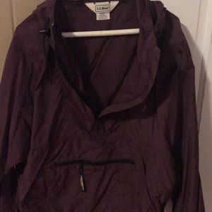 L.L. Bean rain breaker